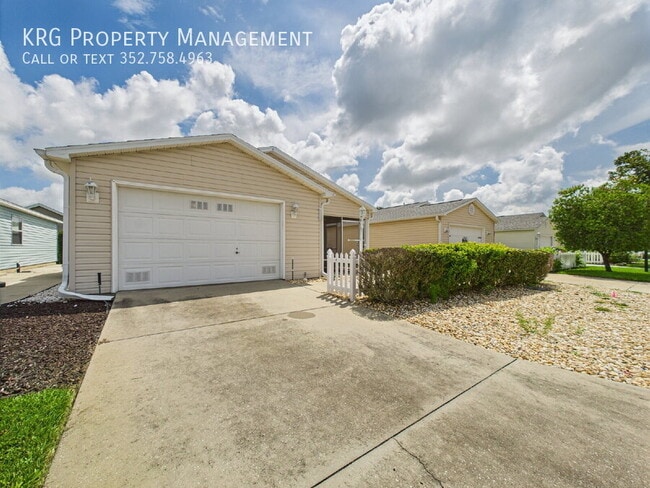 480 Hildalgo Dr in the Villages, FL - Building Photo - Building Photo