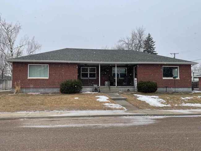 property at 2 35th St N