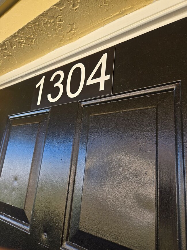 1304 Melody Ln in Sebring, FL - Building Photo - Building Photo