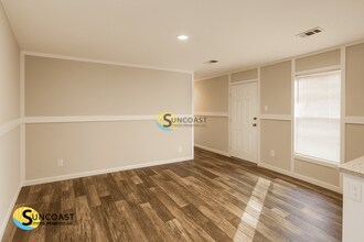 6562 Coolidge St in Jacksonville, FL - Foto de edificio - Building Photo