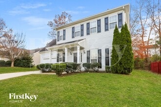 6017 Briggs Dr in Charlotte, NC - Foto de edificio - Building Photo