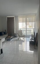 244 Biscayne Blvd, Unit 1405 in Miami, FL - Building Photo - Building Photo