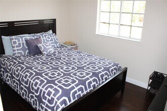 3678 San Simeon Cir in Weston, FL - Building Photo - Building Photo