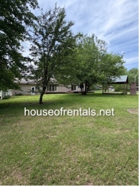 1004 Mockingbird Ln in Carterville, IL - Building Photo - Building Photo