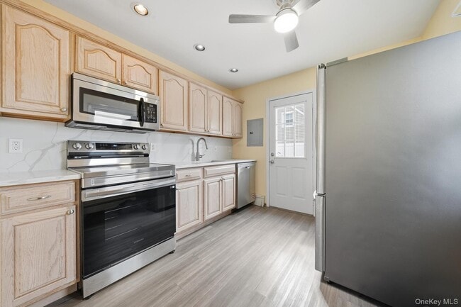 property at 20 Needle Ln