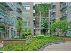 23 S 23rd St, Unit 6C in Philadelphia, PA - Foto de edificio - Building Photo