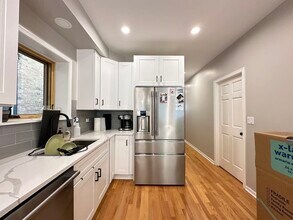 1424 N Bosworth Ave, Unit 1 in Chicago, IL - Building Photo - Building Photo