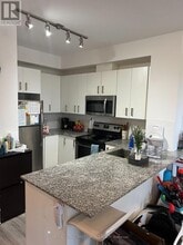 11611 Yonge St in Richmond Hill, ON - Building Photo - Building Photo