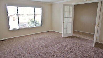 1341 Gloria Dr in Hollister, CA - Building Photo - Building Photo