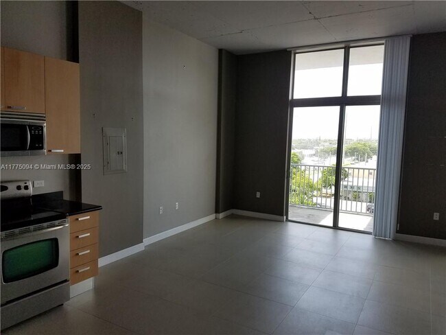 property at 2100 Van Buren St