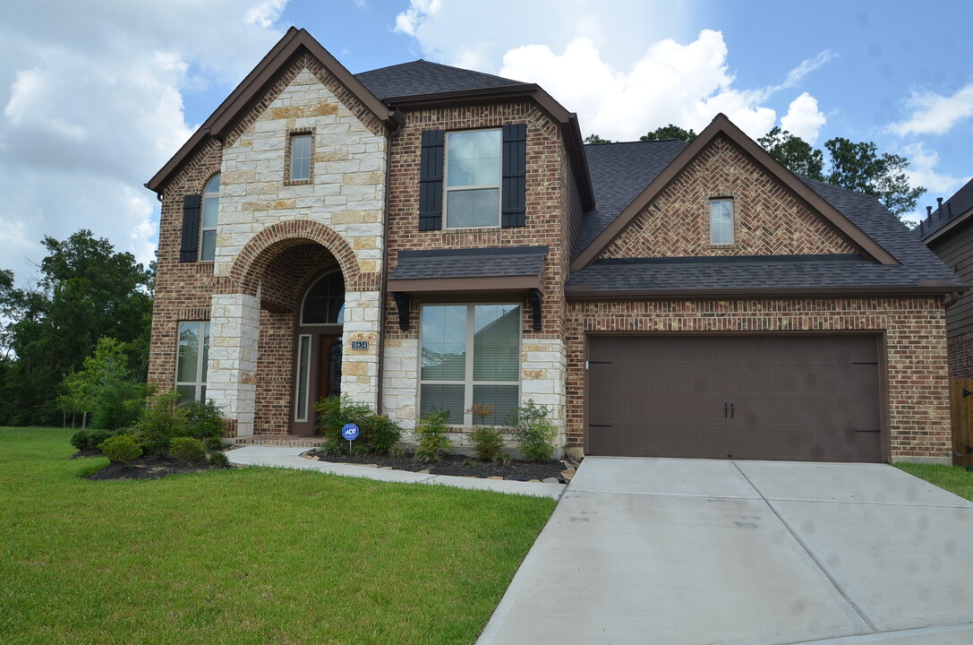 18634 Lena Trail Dr in Spring, TX - Building Photo