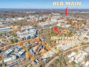 Beverley Manor Apartments in Fayetteville, AR - Foto de edificio - Building Photo