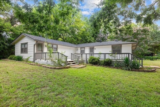 24 Sophia Dr in Pottsboro, TX - Foto de edificio - Building Photo