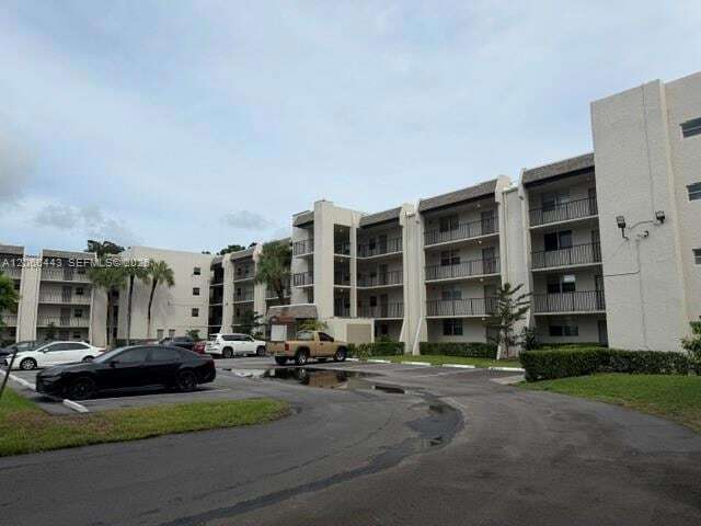 property at 9420 Poinciana Pl