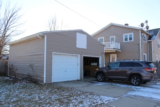 6703 35th Ave, Unit 2 in Kenosha, WI - Foto de edificio - Building Photo