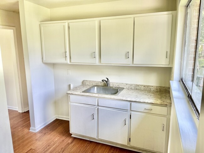7465 Whitney Dr in Baton Rouge, LA - Building Photo - Building Photo