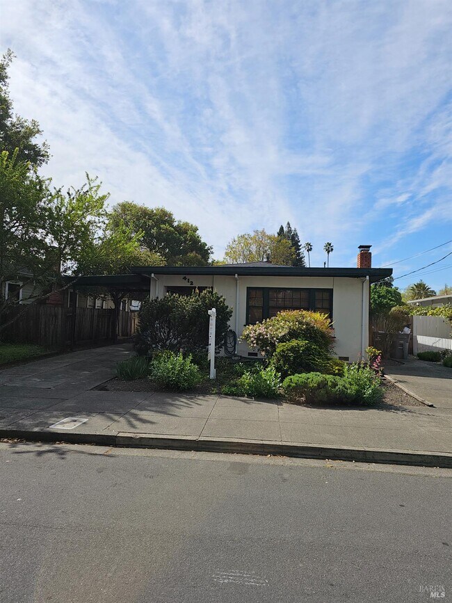 412 Lincoln St in Santa Rosa, CA - Building Photo - Building Photo