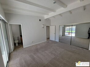 71683 Mirage Rd in Rancho Mirage, CA - Foto de edificio - Building Photo