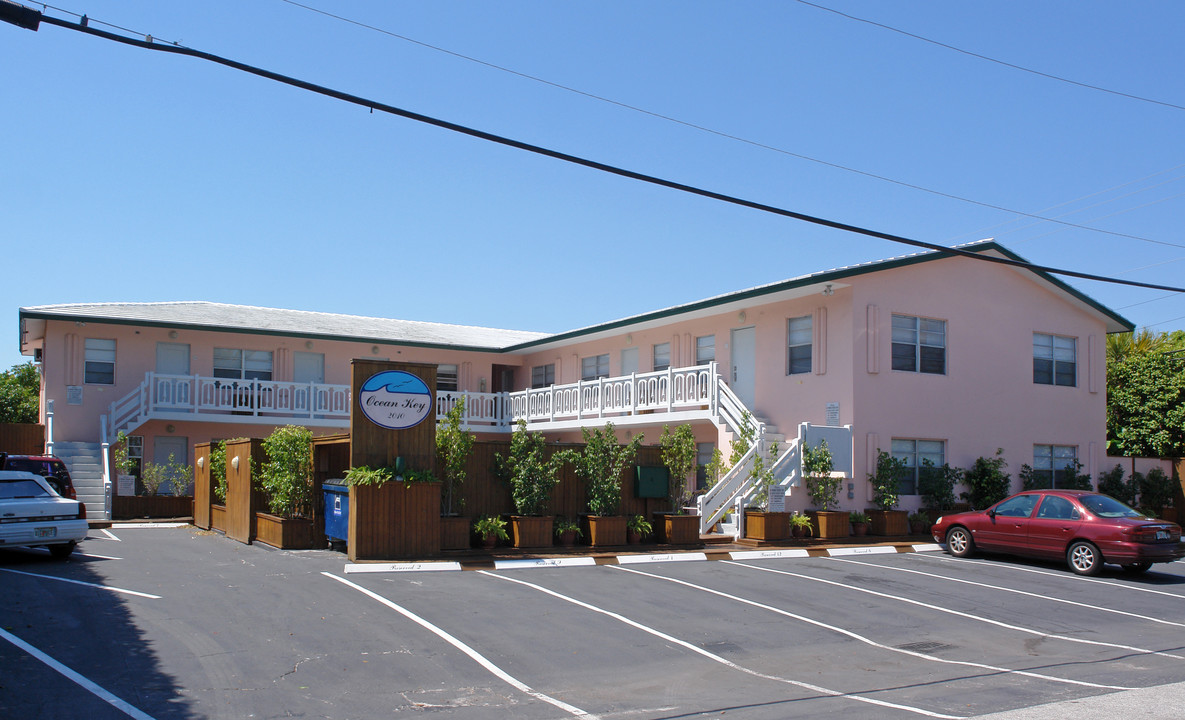 Ocean Key in Fort Lauderdale, FL - Building Photo