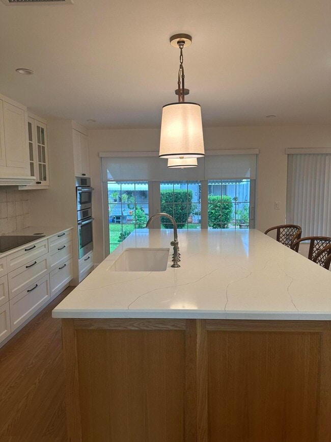 141 NW 24th Ct in Pompano Beach, FL - Building Photo - Building Photo