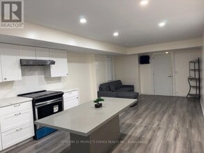 118 Blackwell Cres in Bradford West Gwillimbury, ON - Building Photo - Building Photo