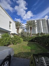 1280 Surf Rd in West Palm Beach, FL - Foto de edificio - Building Photo