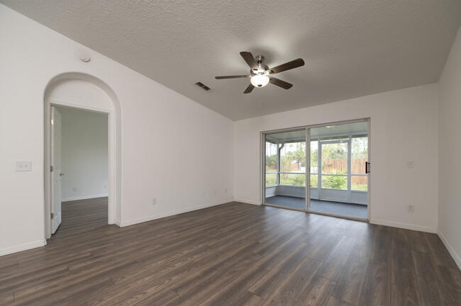 3529 Forest Branch Dr in Port Orange, FL - Building Photo - Building Photo