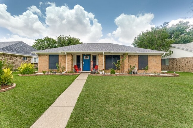 property at 106 E Apollo Rd