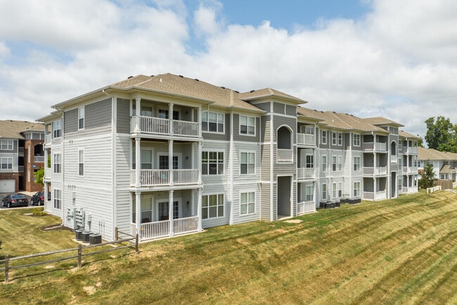 OAK CROSSING in Fort Wayne, IN - Foto de edificio - Building Photo