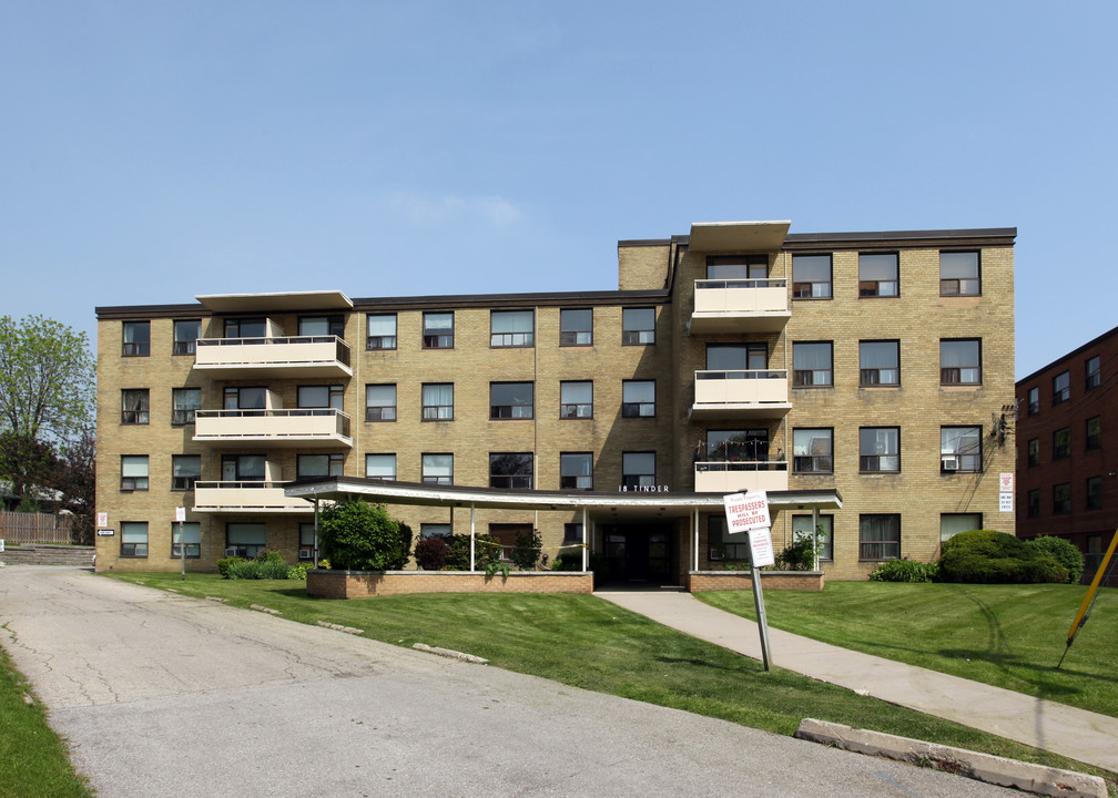 Deepwood Apartments in Toronto, ON - Building Photo