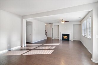 5310 Whisper Point Blvd in Cumming, GA - Building Photo - Building Photo