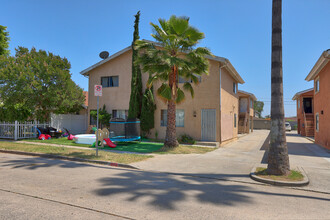 4122 Sequoia St in Los Angeles, CA - Foto de edificio - Building Photo