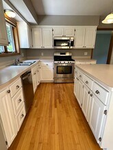 8265 Niagara Ln N in Maple Grove, MN - Building Photo - Building Photo
