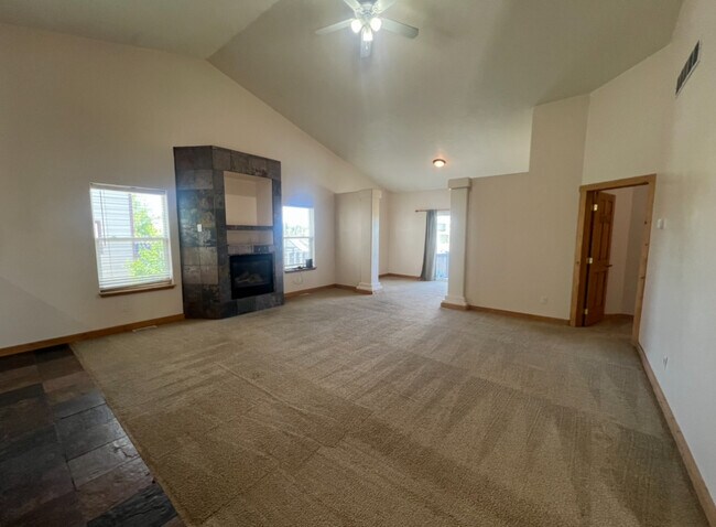 374 Cole Ave in Pinedale, WY - Building Photo - Building Photo