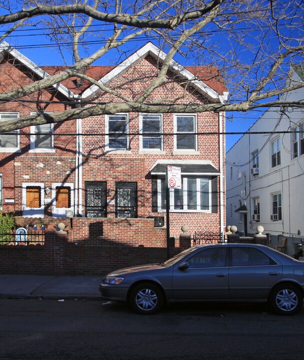 786 Saint Johns Pl in Brooklyn, NY - Foto de edificio