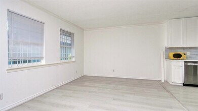 5538 Holly St in Houston, TX - Building Photo - Building Photo