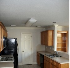 Park Avenue Townhomes in Pearland, TX - Building Photo - Other