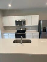 227 Raspberry Rd in Fort Pierce, FL - Building Photo