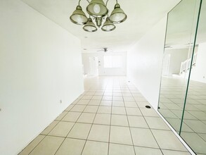 2304 Seaside Dr in Greenacres, FL - Building Photo - Building Photo