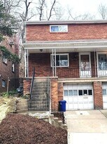 2273 Pauline Ave in Pittsburgh, PA - Building Photo