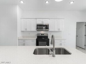 3003 Lady Ln in La Belle, FL - Building Photo - Building Photo