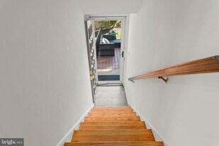 257 W Chelsea Cir in Newtown Square, PA - Building Photo