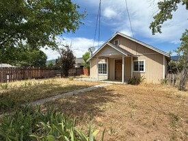 1707 5th St in Susanville, CA - Building Photo