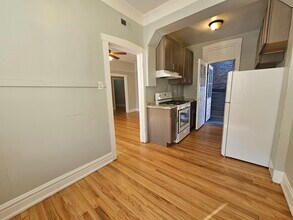 4749 N Monticello Ave in Chicago, IL - Building Photo - Building Photo