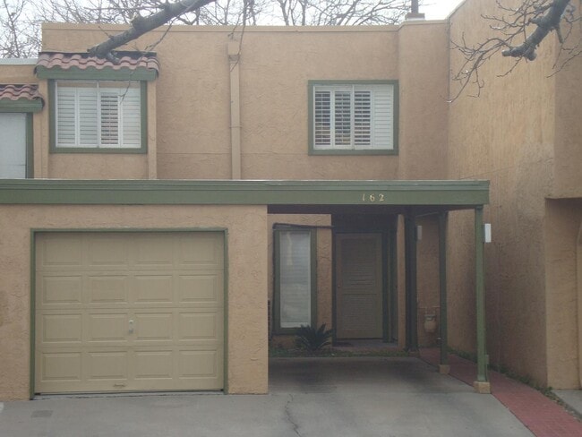 property at 1644 Lomaland Dr