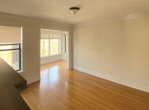 5403 S Harper Ave in Chicago, IL - Building Photo - Building Photo