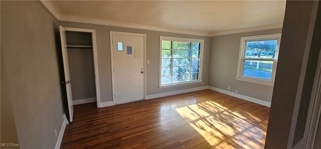 5025 Henry St in Garfield Heights, OH - Building Photo - Building Photo