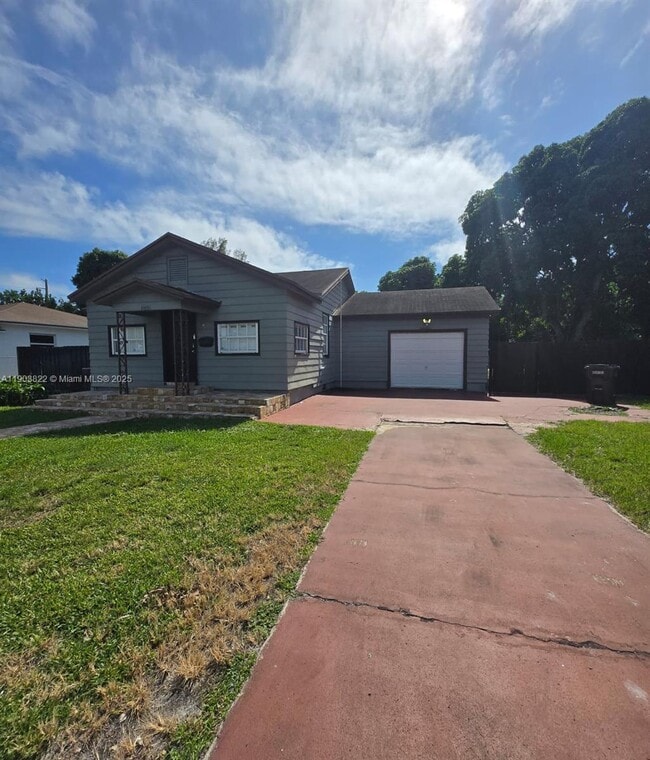 property at 2420 Jackson St