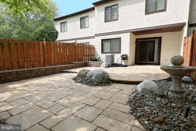 72 5 Crown Royal Cir in Evesham, NJ - Building Photo - Building Photo