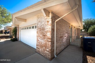 8308 Parade Ln in El Paso, TX - Building Photo - Building Photo